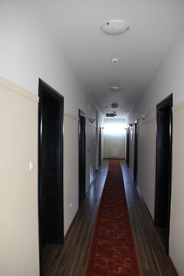 Astoria Hotel & Restaurant Gheorgheni  Buitenkant foto